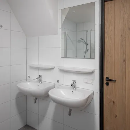 Vila Luxurious With A Garden Surrounded By Someren